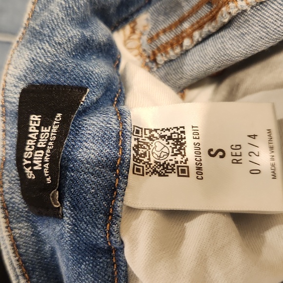 Express Skyscraper Mid Rise Jeans - Picture 5 of 5